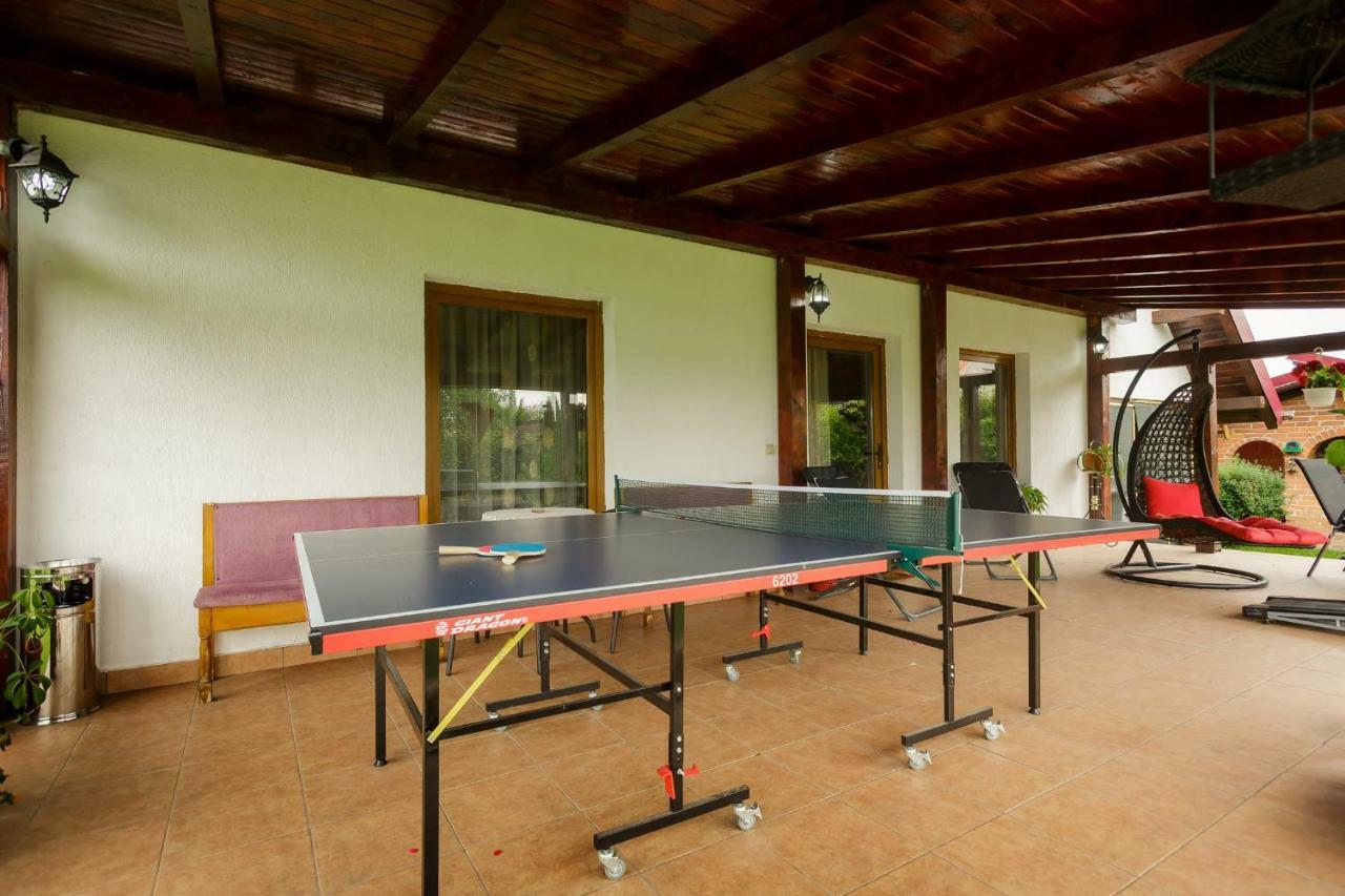 Casa Florilor Hotel Curtea de Argeş Esterno foto